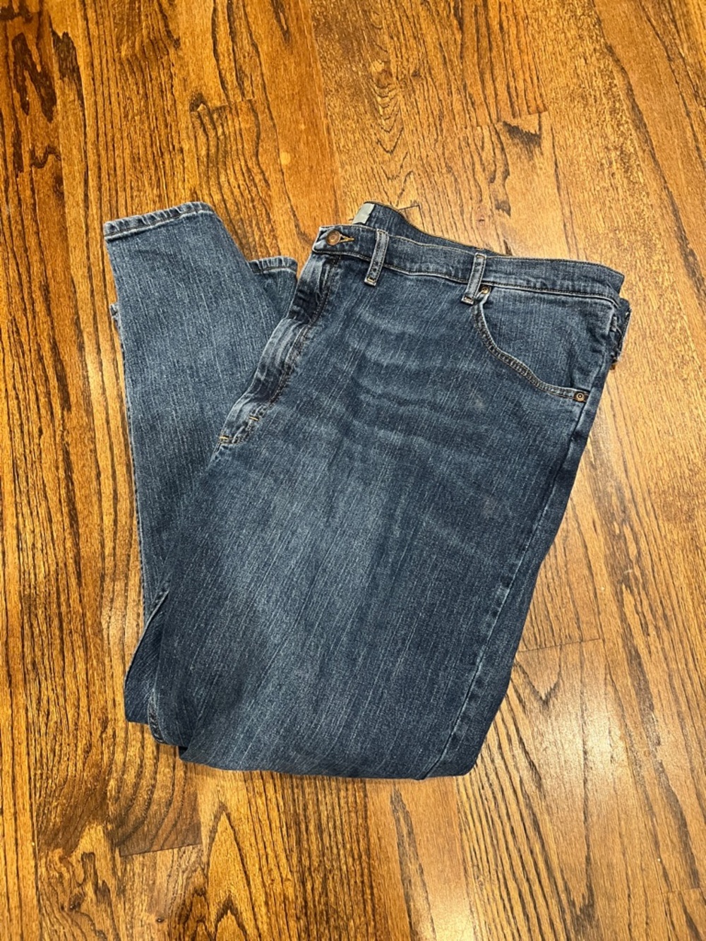Wrangler Men's Blue Straight-Leg Jeans Sz 52x32